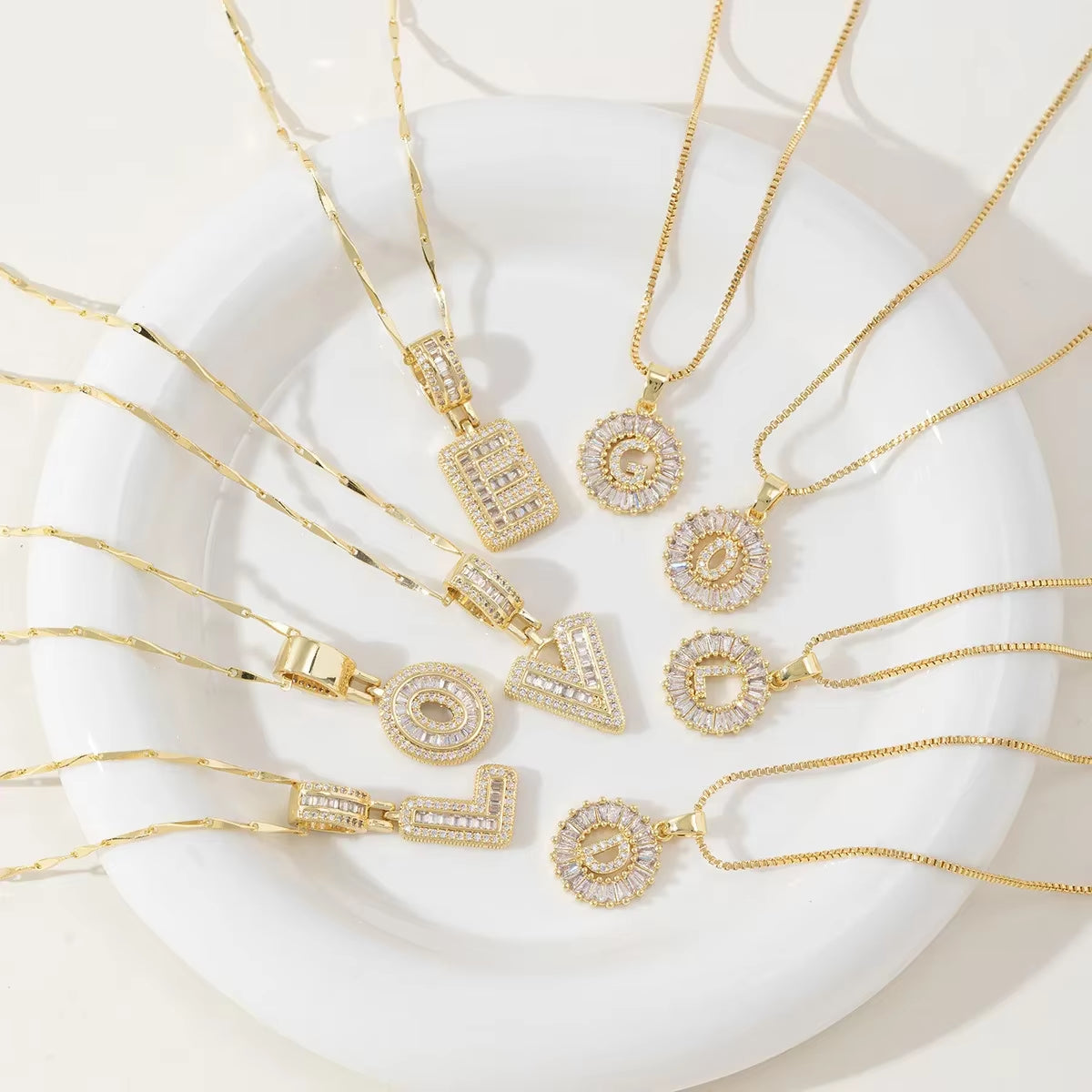 Copper 26 Alphabet Circular Dangles Zirconiaice Sugar Flower Pendant Necklaces Layering Combinationset Jewelry Accessories
