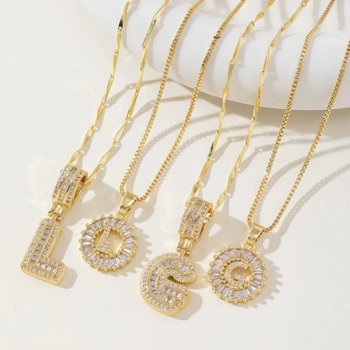 Copper 26 Alphabet Circular Dangles Zirconiaice Sugar Flower Pendant Necklaces Layering Combinationset Jewelry Accessories
