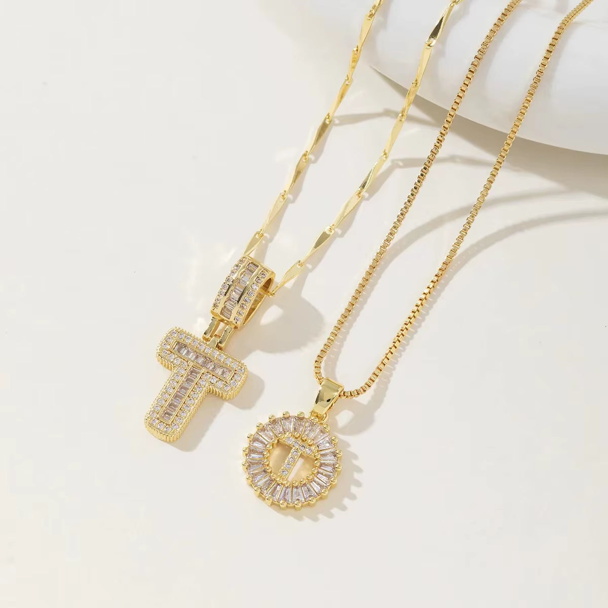 Copper 26 Alphabet Circular Dangles Zirconiaice Sugar Flower Pendant Necklaces Layering Combinationset Jewelry Accessories